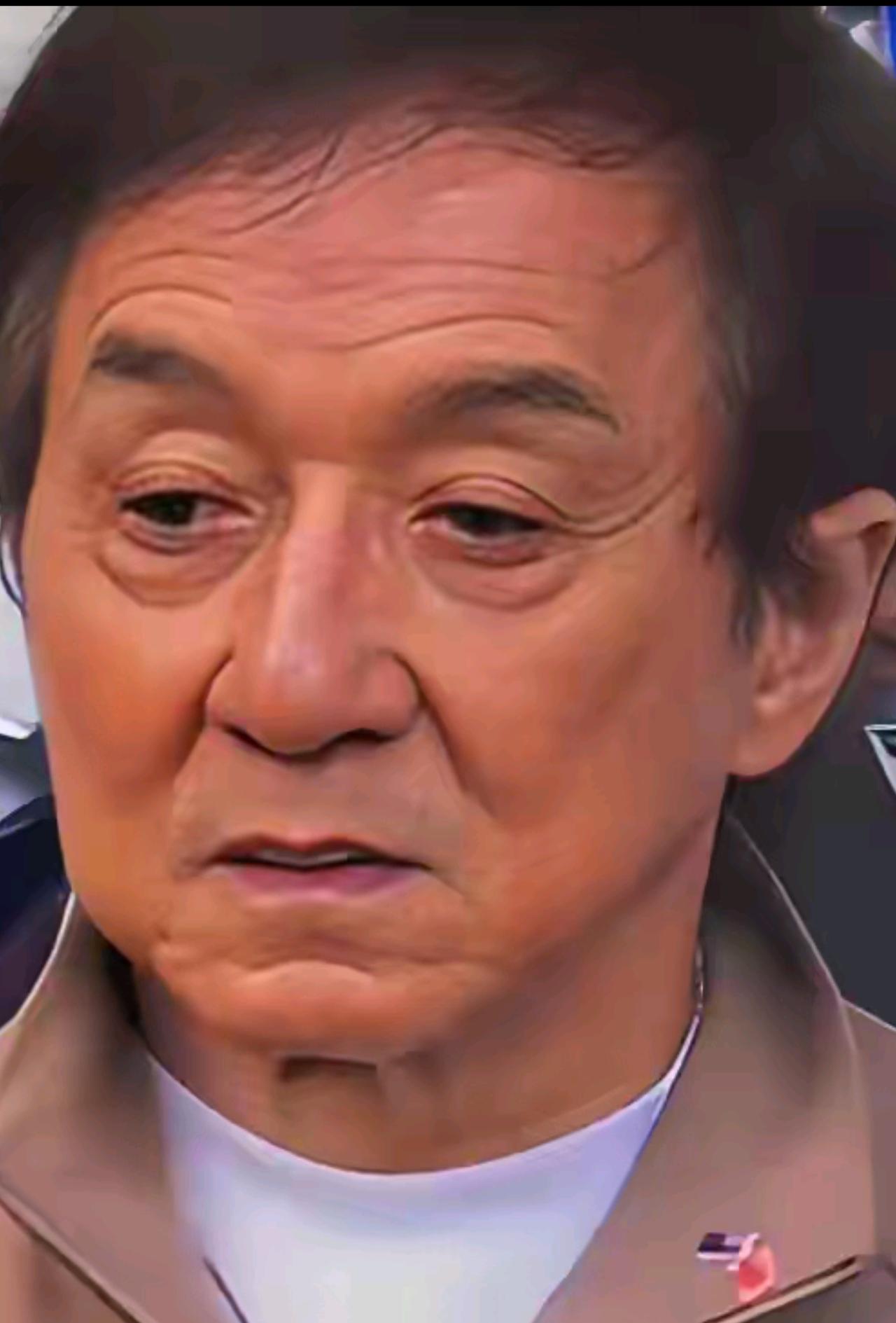 说句难听的的最根本的错，不在成龙，很多人觉得吴卓林叛逆，根源在吴绮莉身上。