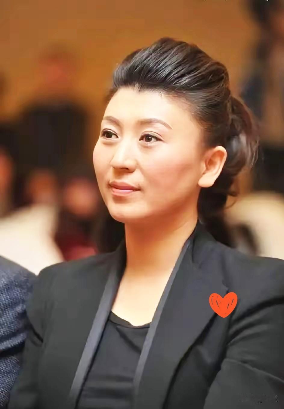 “儿媳妇如果不漂亮，我儿子也不娶呀，我儿子是个颜控！”这段视频在网上火了，视