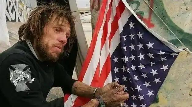 在美国你买了房，房子是你的不假，房屋产权永久也不假，但你每年都得交，一大笔房产税