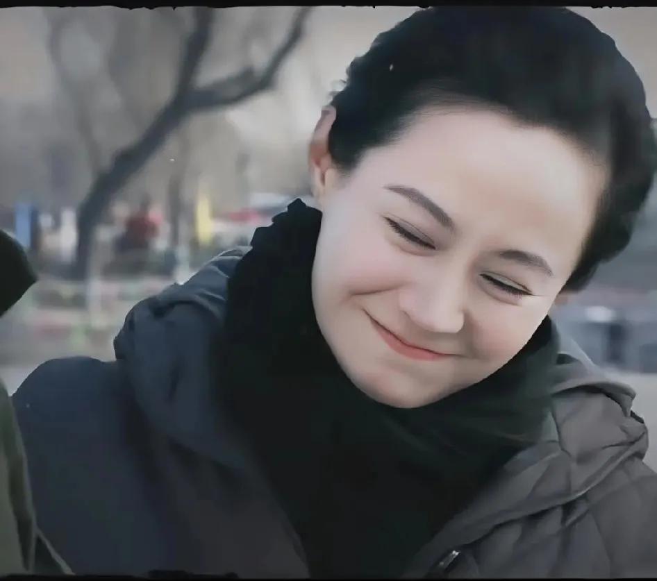 剧雪老师这笑容，就是我妈妈说的，看起来很有福气吧，从她演了马皇后，就一直不知她本