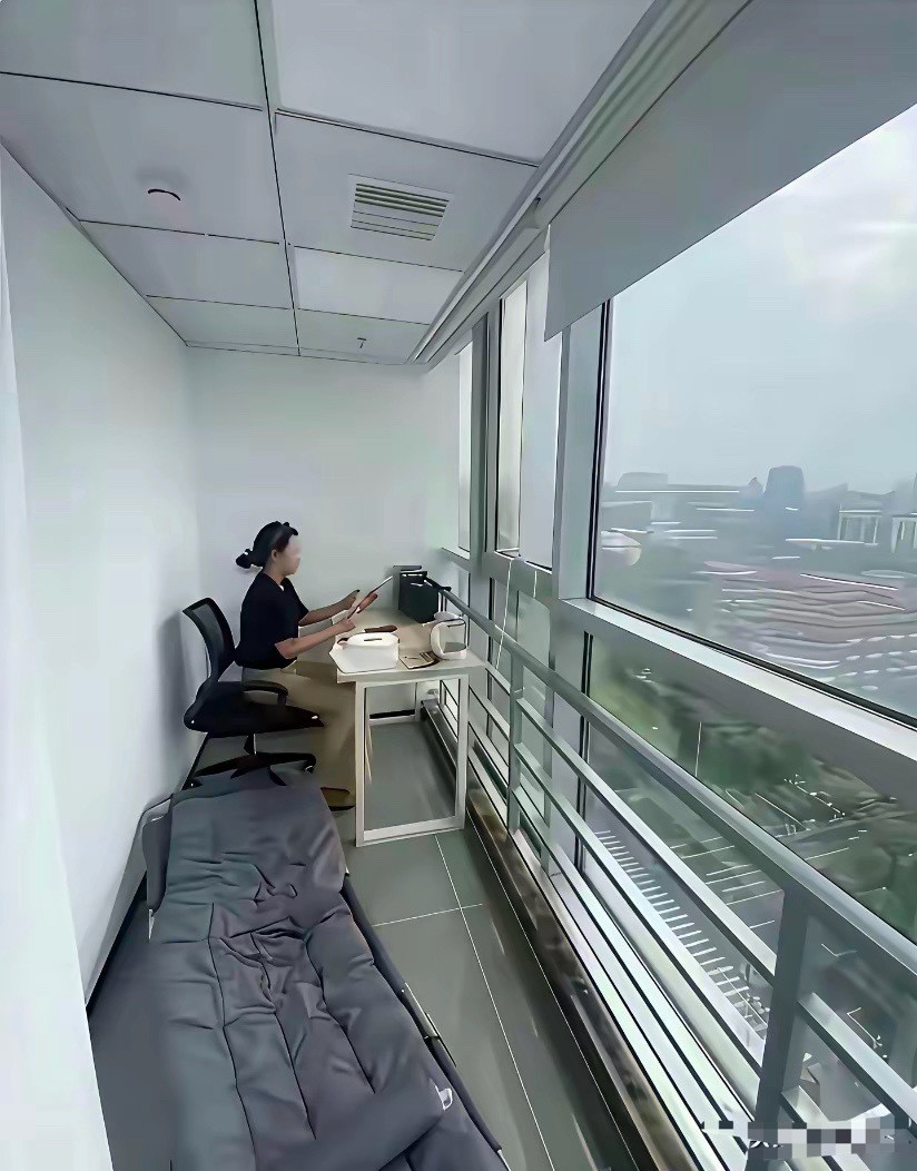 这种工作我感觉工资不重要，我能去干十年！