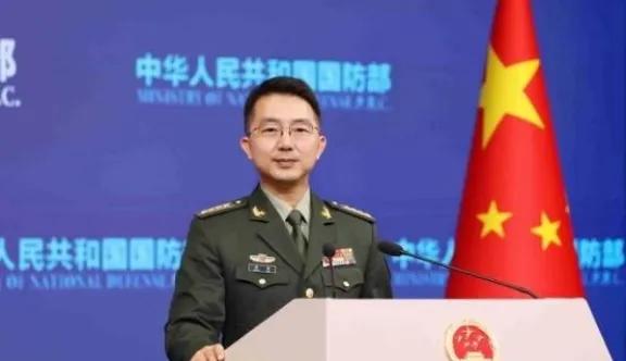 国防部硬核新规上线！18岁男性必知的兵役登记“铁律”，不登记高考、就业全卡死！