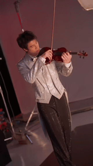 王力宏惊呼闪充改变世界奔赴现场只为邂逅王力宏！从深耕音乐领域到探索品质生活，始
