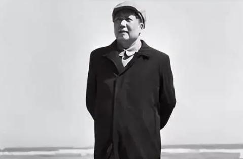 毛主席真是高明，渤海能完全属于中国，并且没有一艘军舰敢闯入，完全是因为毛主席当年