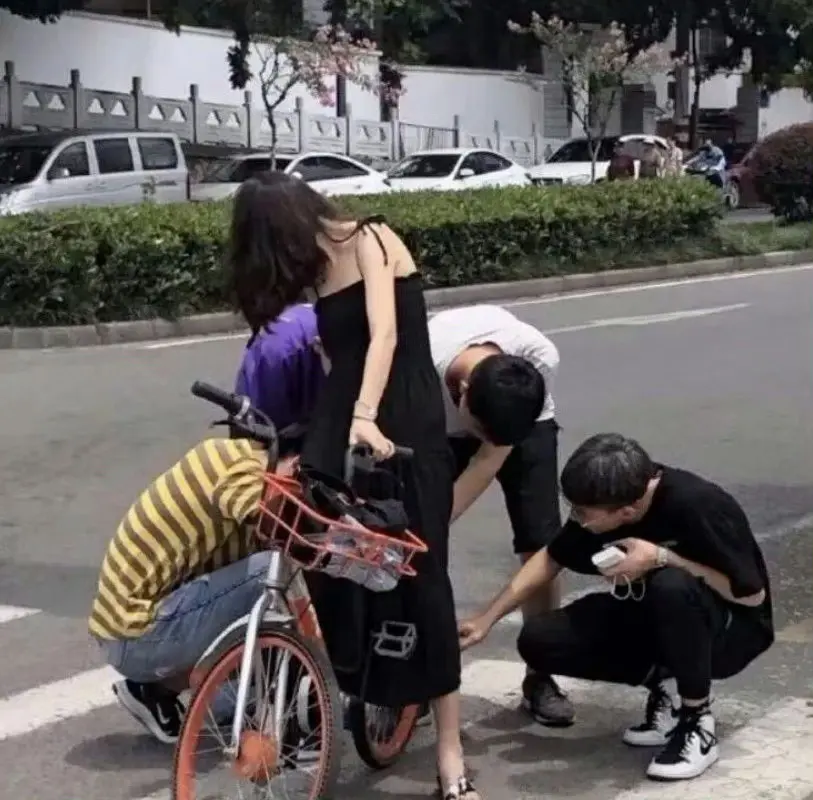 乐于助人的好同志真多​​​