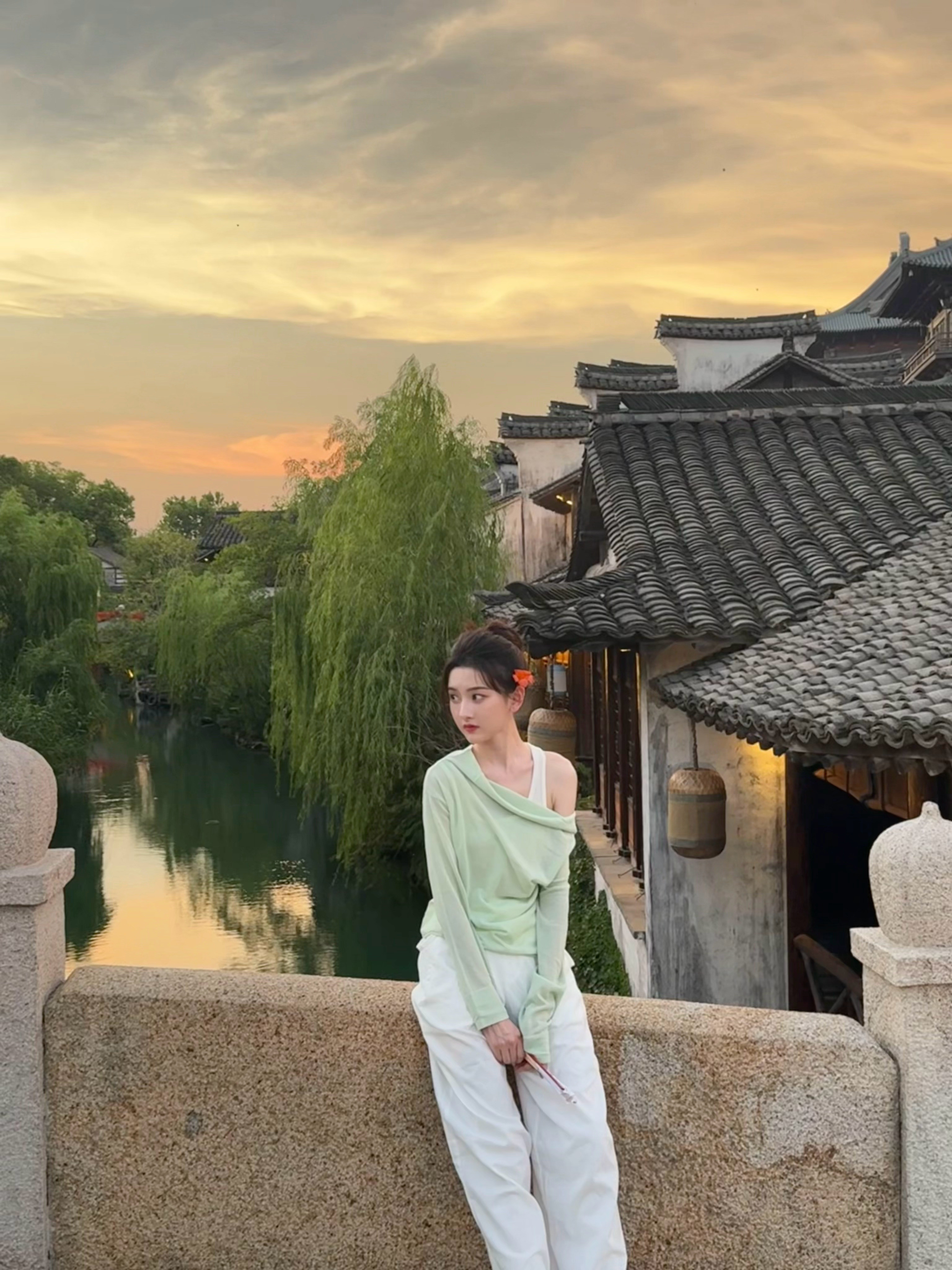 张凌赫宋祖儿刺棠Q3开机宋祖儿在复制粘贴的时代，你是手写的诗