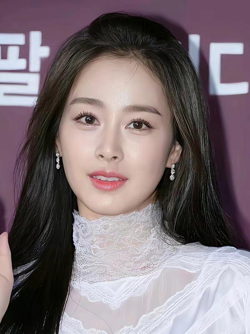 韩国哪个美女的颜值，可以跟我们的国民女神高圆圆一较高下