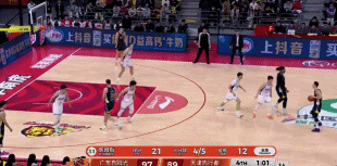 不要笑话宏远技战术简单，胡明轩突破和三分球，足以轻松赢天津胡明轩在宏远就是真