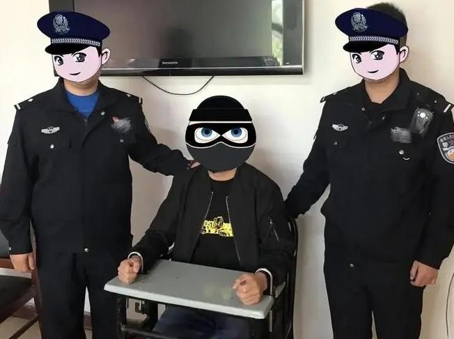 江苏一男子人，人在家中坐，银行卡却突然被刷走40万，男子打电话银行，要求立刻冻结