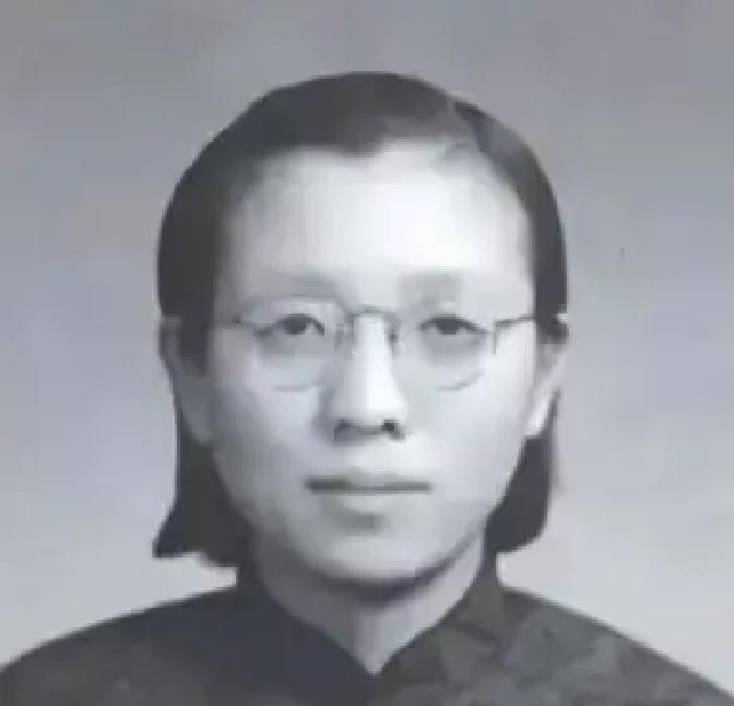 组织派她潜伏南京，给了二十根金条，结果这个女人，打了整整三年麻将，把钱输了个精光