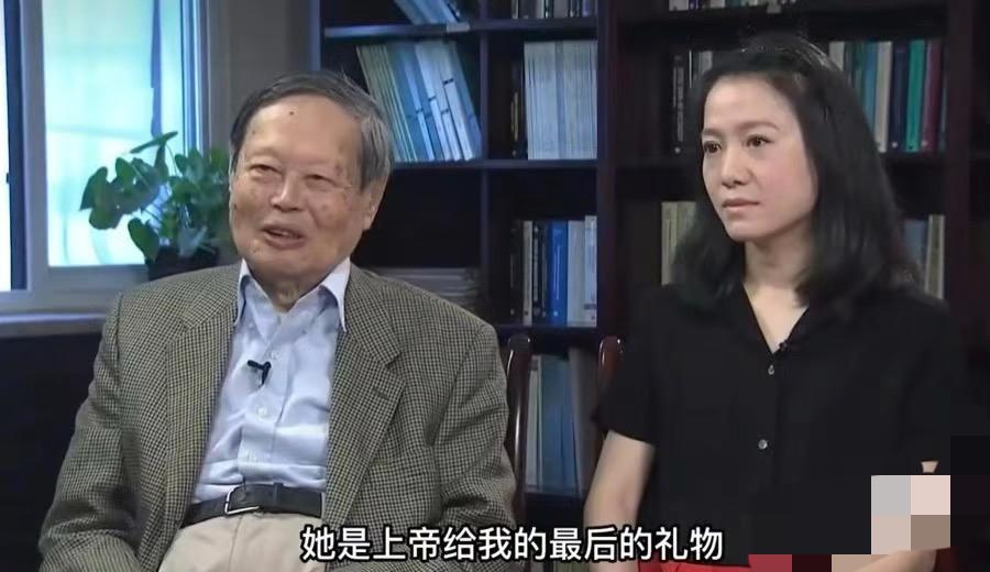 杨振宁先生去世了，翁帆估计很难走出来了。年少时遇到的人太过惊艳，失去他以