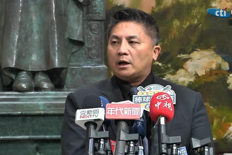 丁瑀批郑丽文不配当主席国民党：多数党员满意郑的作为针对国民党前青年部副主任