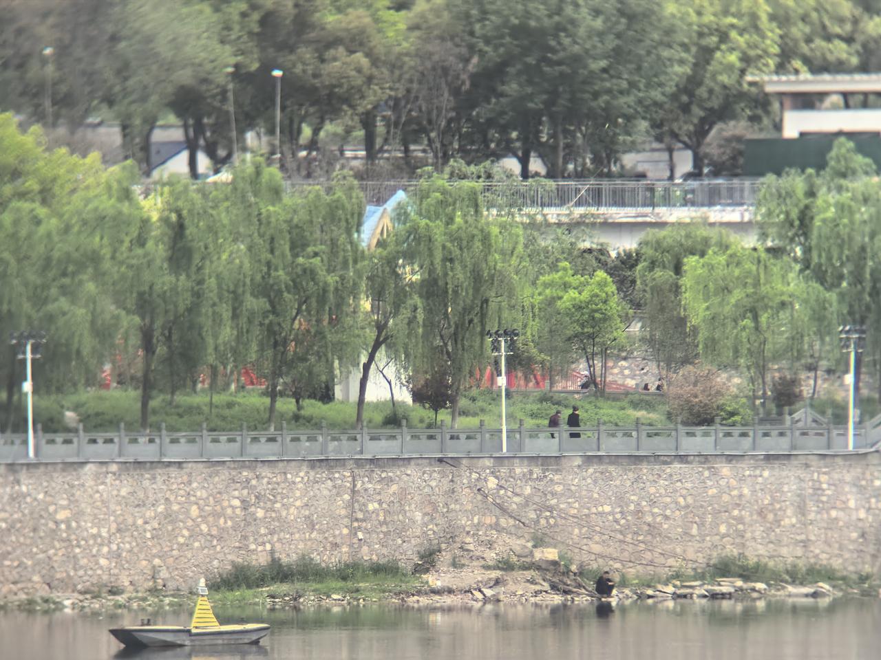 圣人成仙以后，心态上发生了重大转变。圣人刚刚悟道见性的时候，内心充满了喜悦之情。