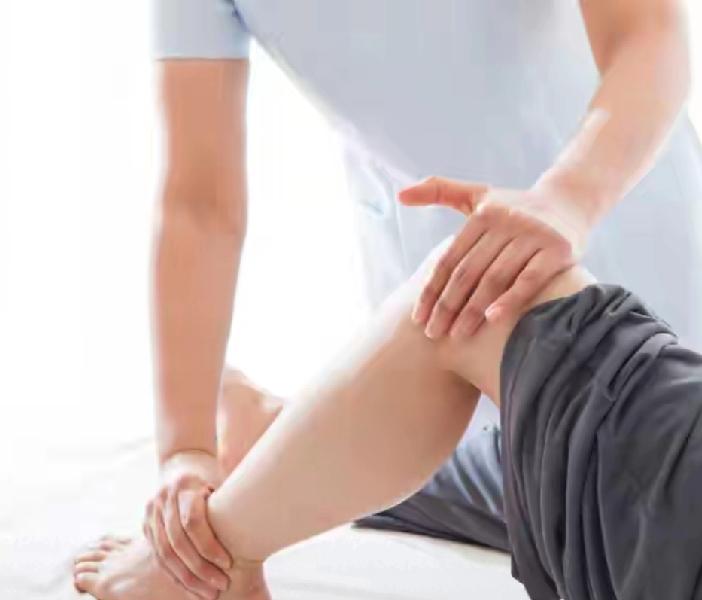 《糖尿病并发症自我诊断方法》糖尿病并发症的发生与血糖长期控制不佳有关