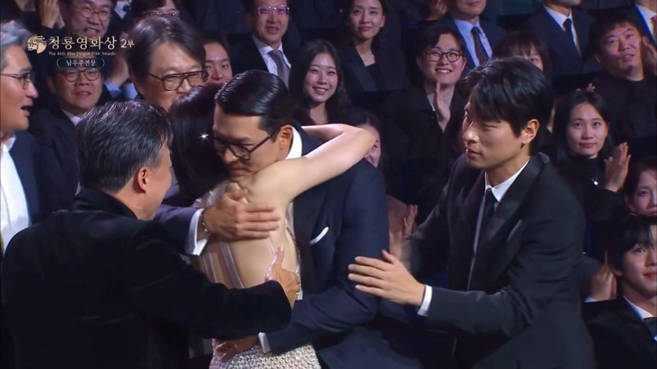 这就是爱情事业双丰收的最佳典范吧！