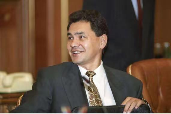 今天听方老师讲历史，说大鹅的绍伊古的爷爷可能是中国人。因为绍伊古是蒙古人的分支