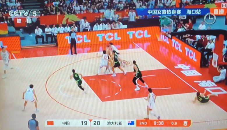 中国女篮大换血！李梦离队王思雨遭弃用，张子宇首秀能否扛起新核心大旗？