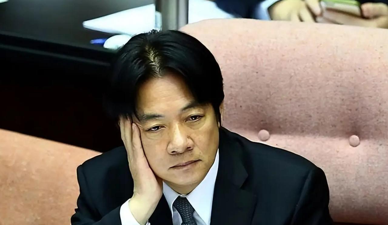 【赖清德亲身尝到大陆厉害，特朗普那么牛皮哄哄的人，照样经不住中方吓】赖清德的“