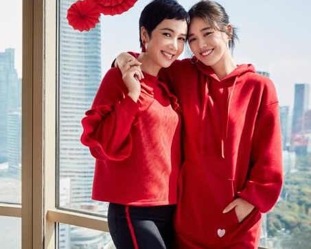 2016年蒋雯丽把公司刚套现的13亿大方地拿出1.2亿大方送给自己的外甥女马思