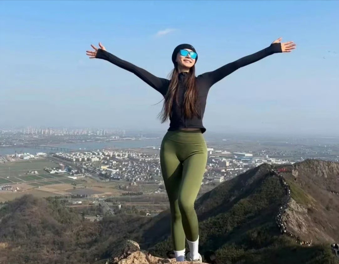 周末爬山，治愈一切负能量。