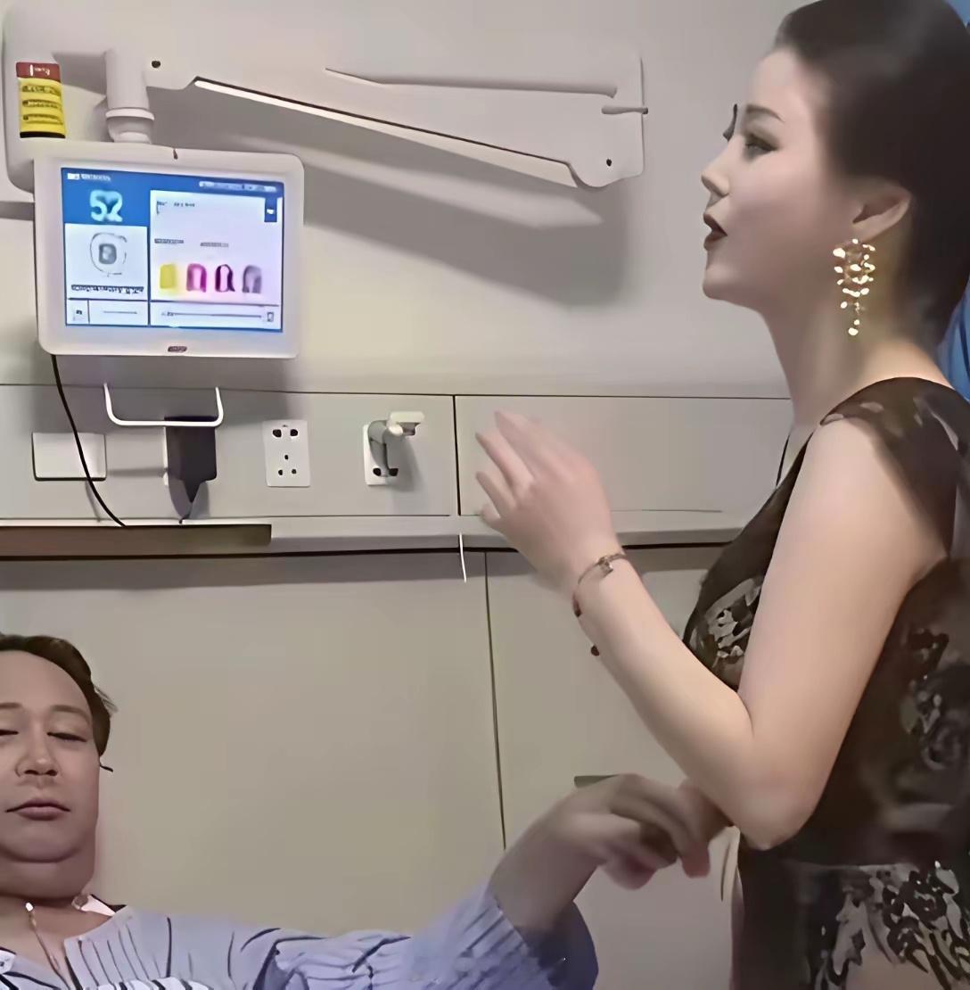 这是熹贵妃最后送四郎走啊？丈夫病危了还化妆这么美。