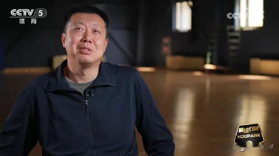 王治郅炮轰CBA过度依赖外援妨碍培养本土球员只有广东队不是如此。篮协是个败家