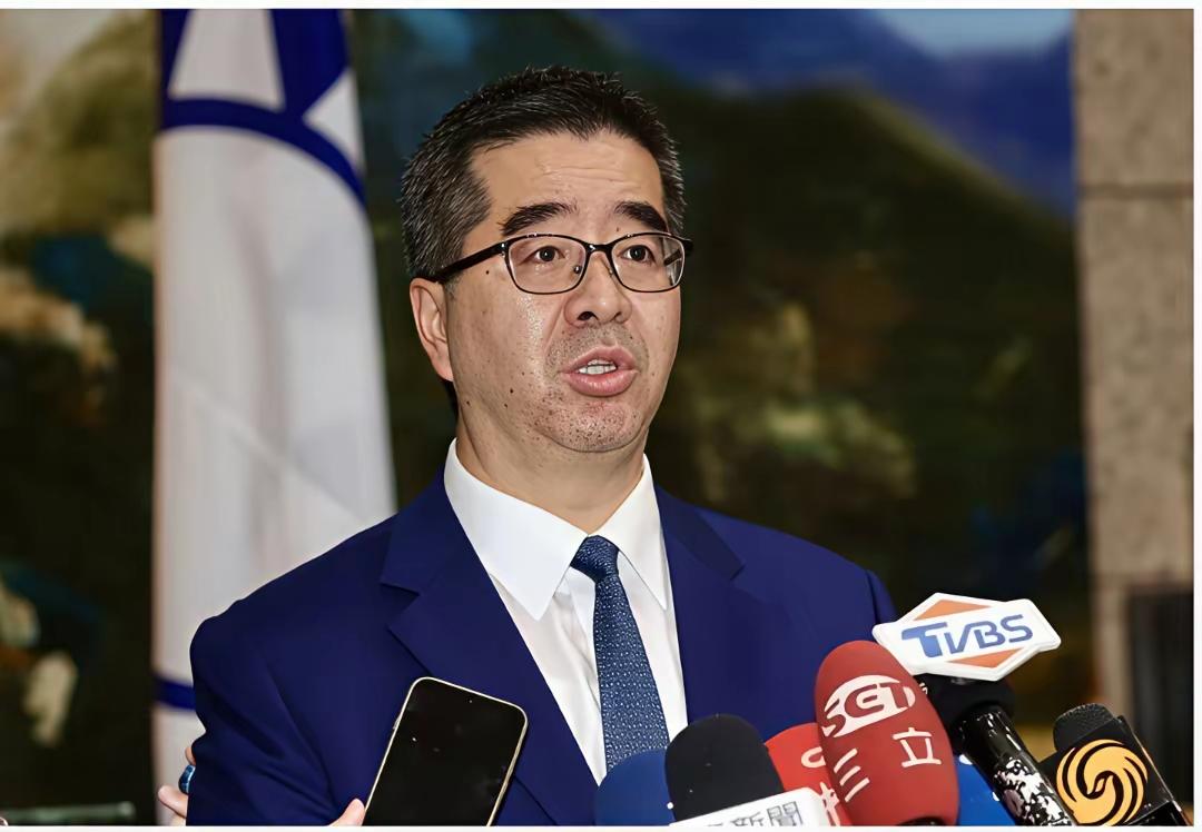 民进党举党团结拼九合一县市区选举的关键时候，国民党新北市的候选人已经是岌岌可危，