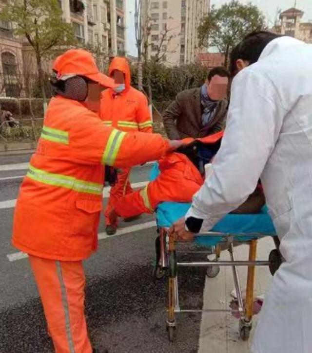 4月28日报道，山东滨州，一男子离世快四年，家属才知道死者生前有份30万的意外险