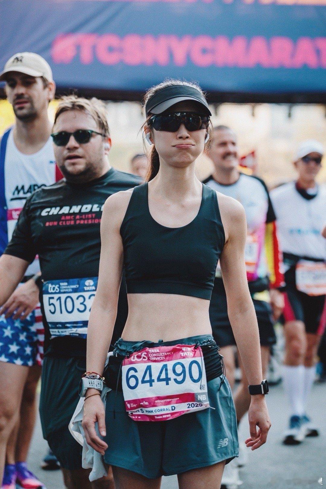 才知道苏诗丁这么能跑又能跳唱跳全开麦惊艳众人！苏诗丁演绎孙尚香时全程高能输出，