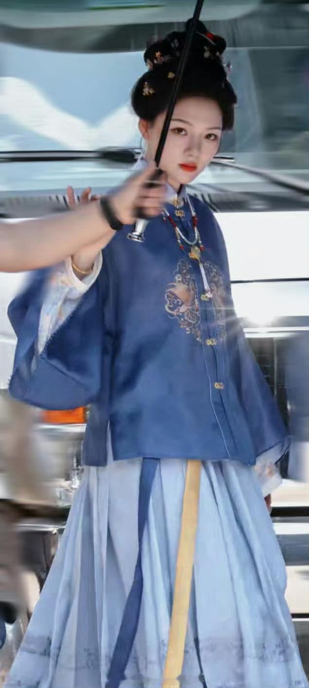 新造型任敏《良陈美锦》蓝衣​​​