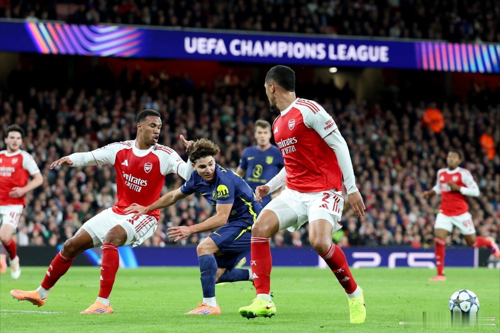 009欧冠杯马竞VS阿森纳方向：平/客胜比分：1-1、0-1进球数：2、