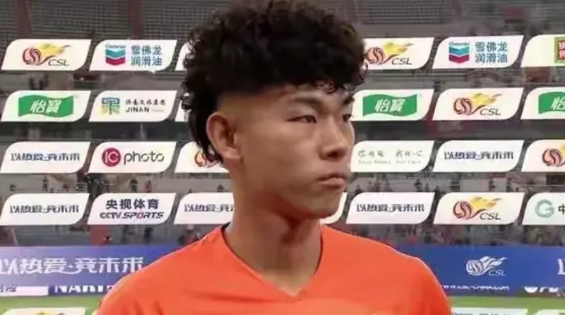 主动降级！周俊辰、何小珂、单欢欢、易县龙…这几个年底同中超的合约都到期，续约可能