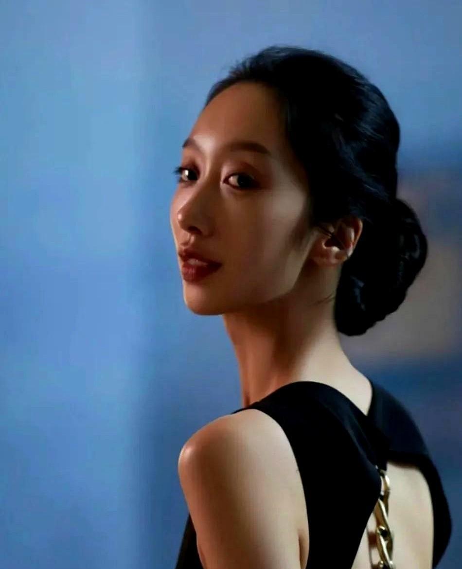 2010年，黄觉对小14岁麦子说，我想让你给我生个孩子，但我不想结婚。谁知麦子