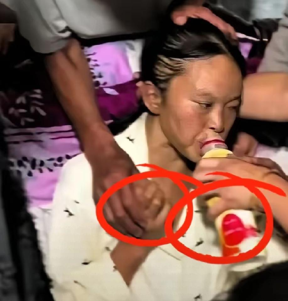 在世的时候没有一个人肯帮忙，死后一堆人看热闹，请问，这是什么世道？云南34岁