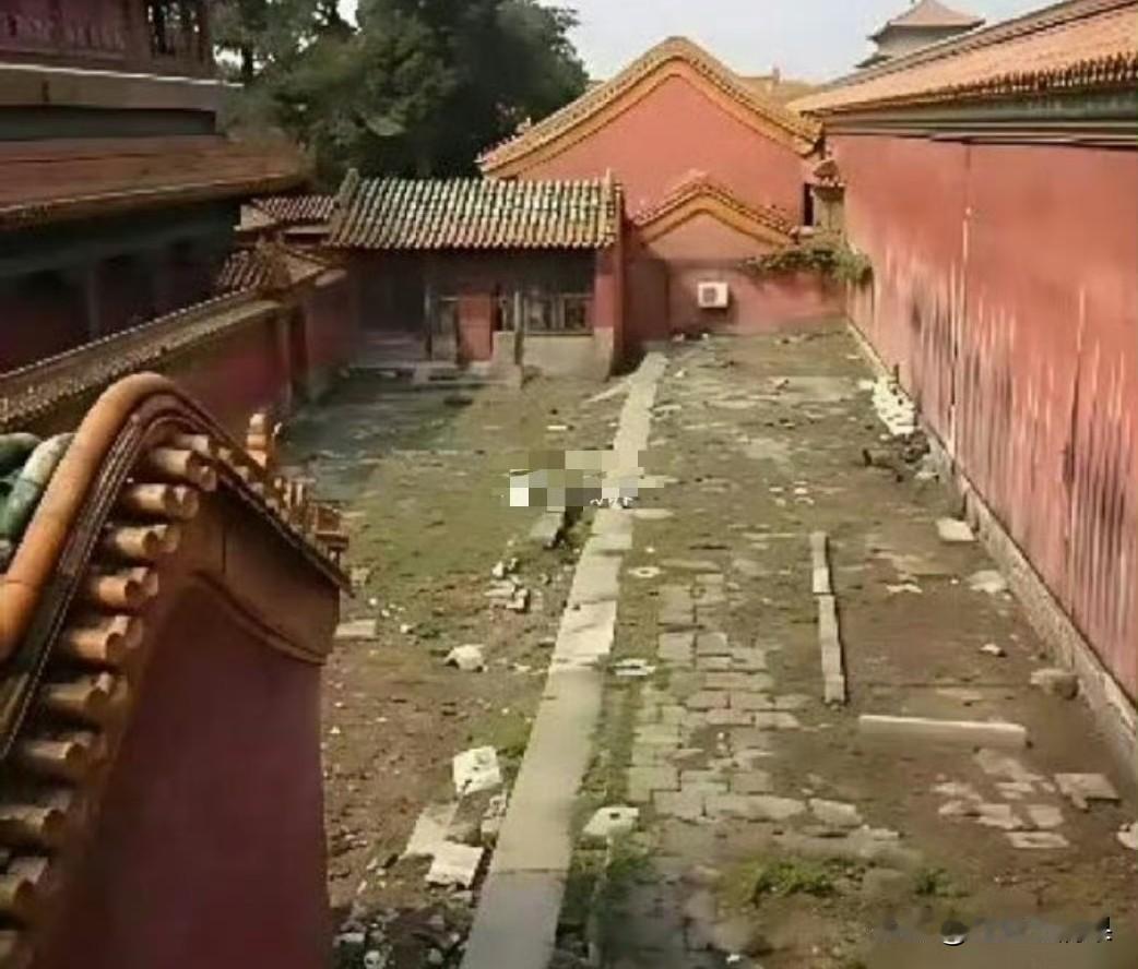 据说这才是真正的冷宫，一旦皇帝的妃子被打入冷宫，就会在这种地方度过余生。不过仔