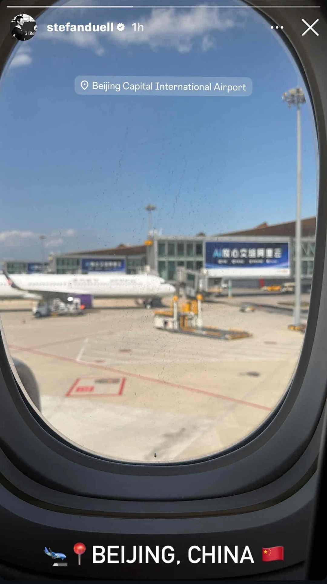 wta我们在这里金娜的教练员和理疗师均已到达北京，看来新任世界第一、新科美网冠