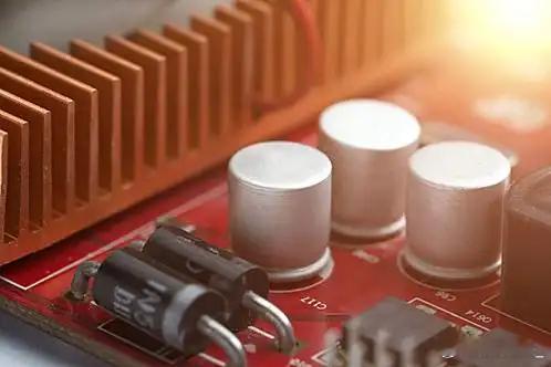 据媒体报道，在AI技术的强力驱动下，高端PCB（印制电路板）市场需求呈现爆发式增