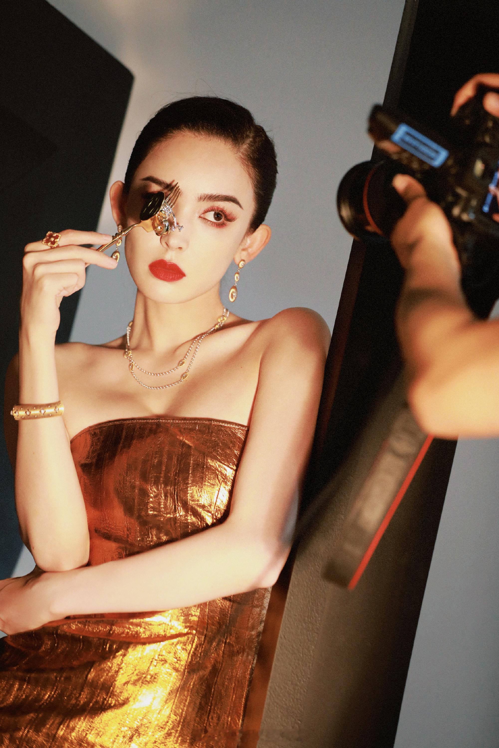 古力娜扎一个精致冷感的女子