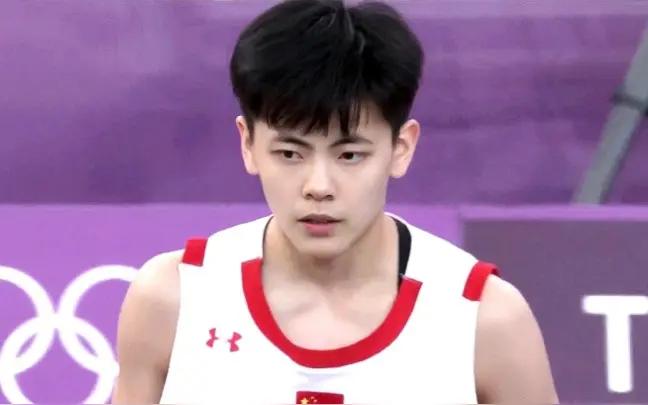 四川女篮得分最高的是即将退役的前国手高颂，今年33岁了，本来是打酱油的角色，却是