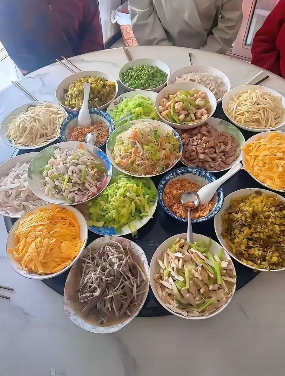 春节回老家过年，这样的饭菜您喜欢吃吗？