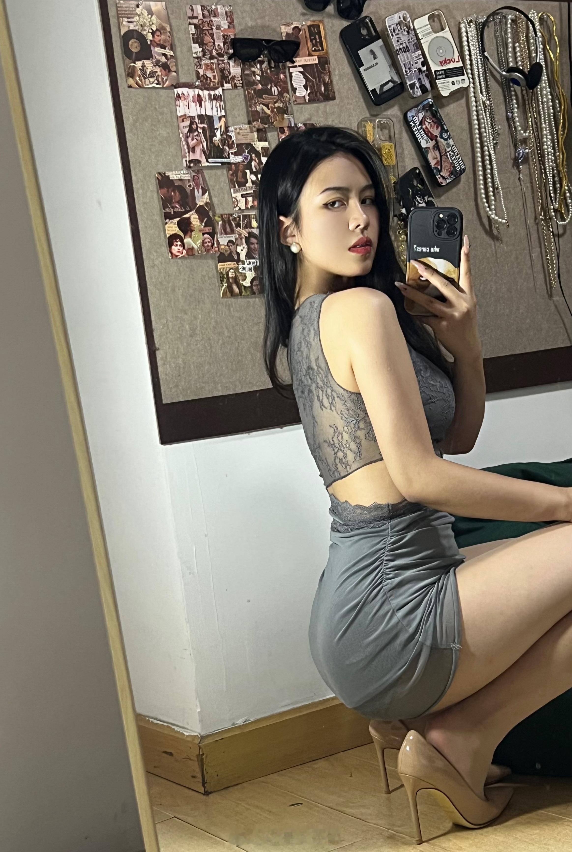 朋友说衣服像睡衣…..​​​