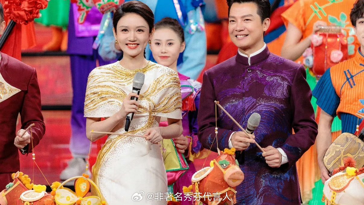 龙洋眼妆确实观感又上一层楼了