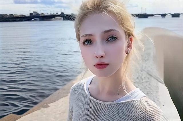 俄罗斯女性年轻的时候那么美，为啥结婚后颜值就直线下降呢？最近网上又有人拿“俄