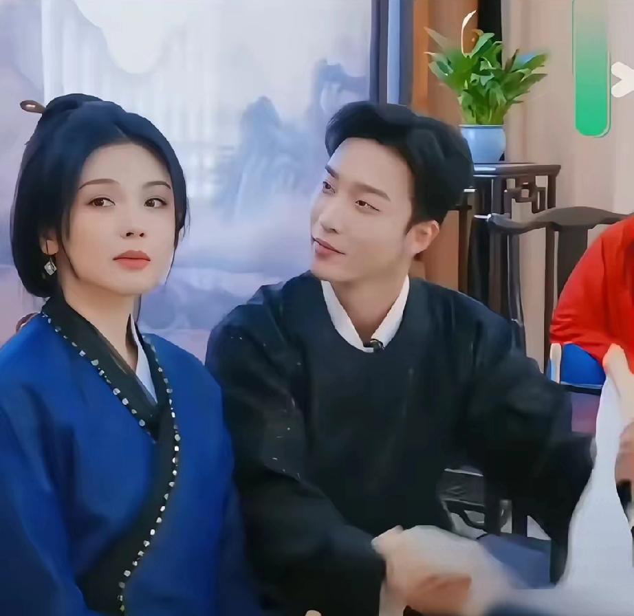 节目名场面笑疯！刘涛何赛飞抢认儿子，姚冠宇反应太绝节目现场直接笑翻