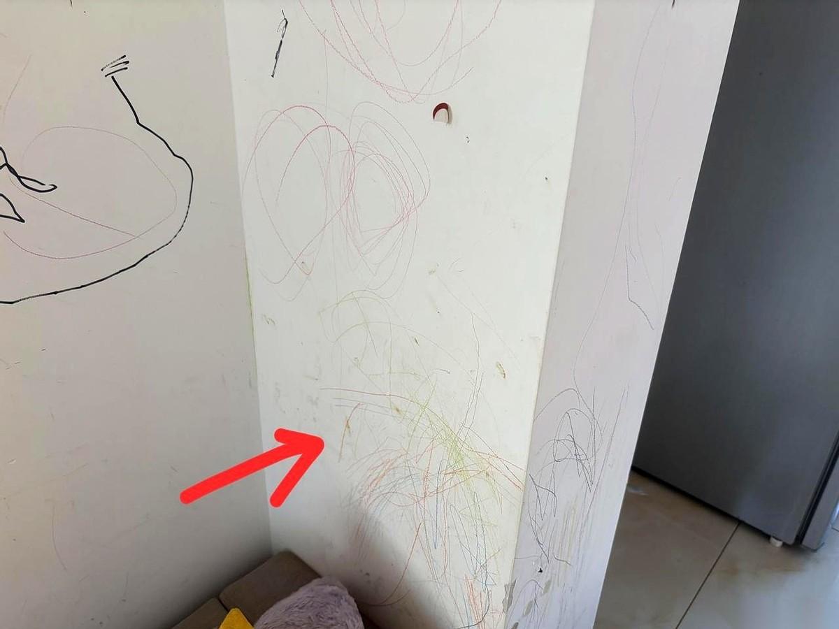 租了我五年房的大哥，昨晚电话里声音都蔫了。说做餐饮实在卷不动了，店盘了，带着老