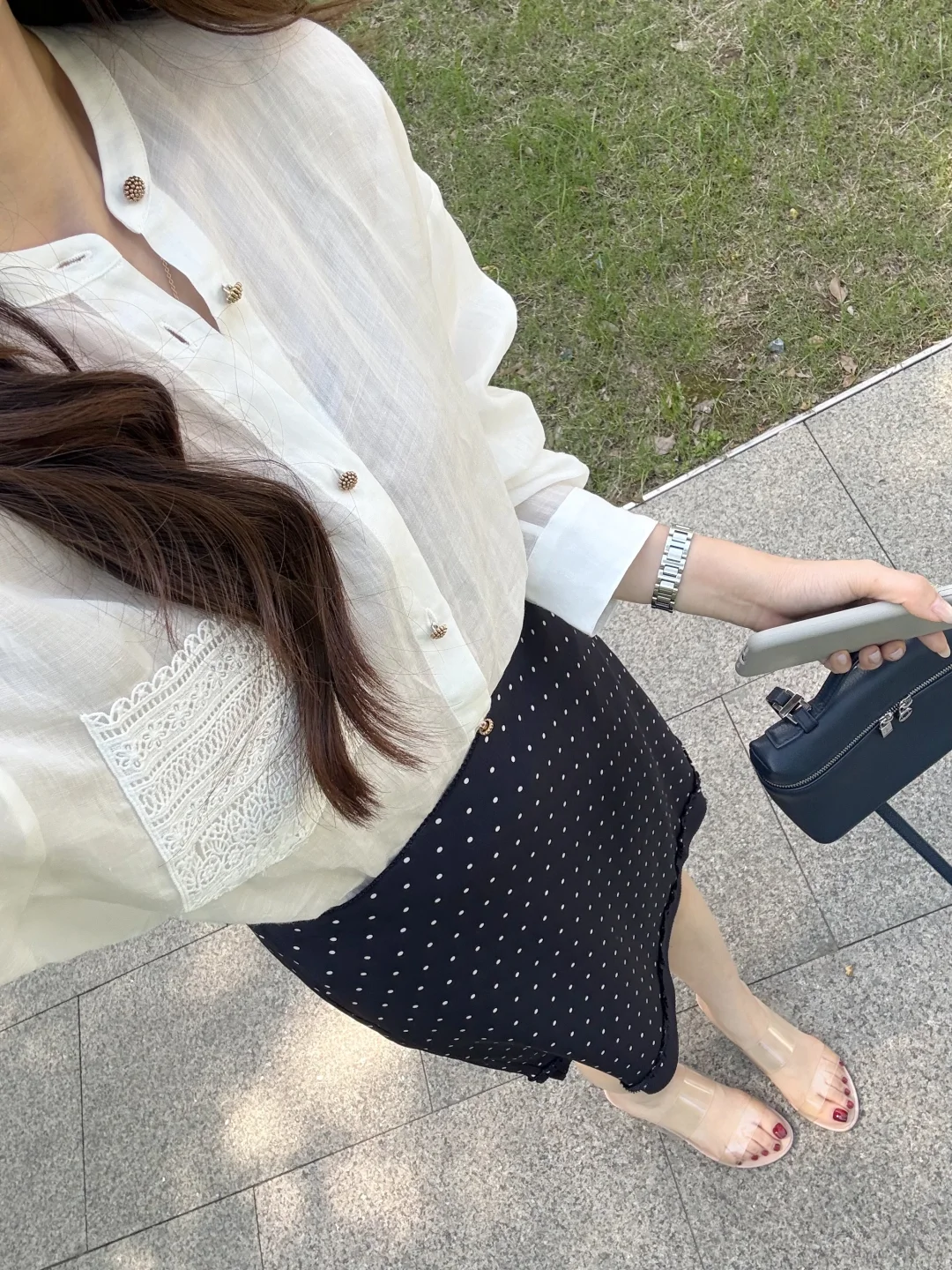 小姐姐的通勤OOTD｜白衬衫➕波点裙