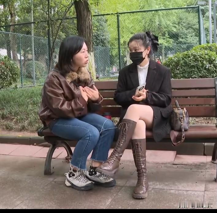 气炸了！丈夫出轨闺蜜转走67万，妻子捉奸在床还盼他回家？重庆这事儿给我整懵