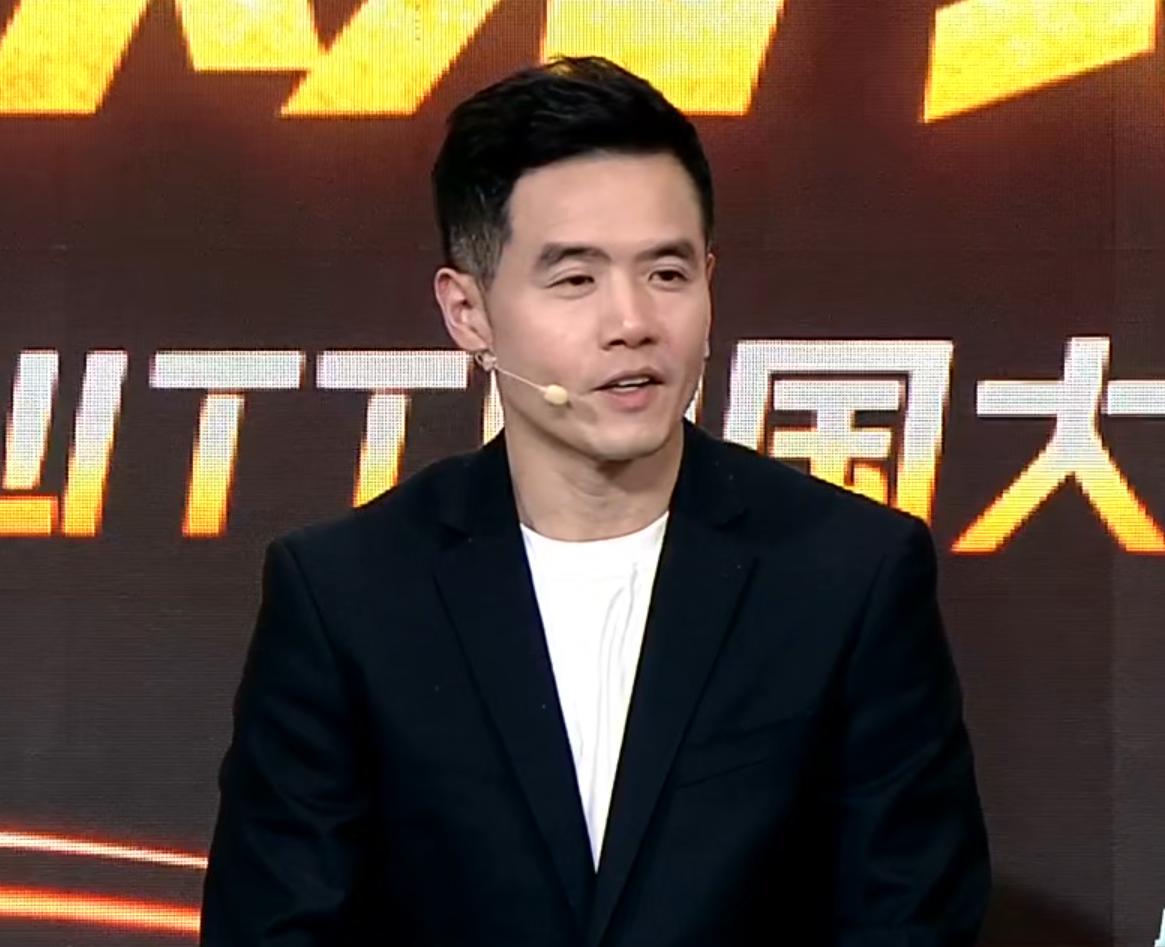 梁靖崑凭什么3:0拿下西多伦科？刘国正说了实话！大说：梁靖崑回归之后心态特