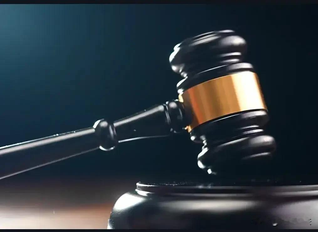 西宁，女子坐飞机，发现旁边一个男子不老实，有意无意的在触碰自己，她忍着，只要事情