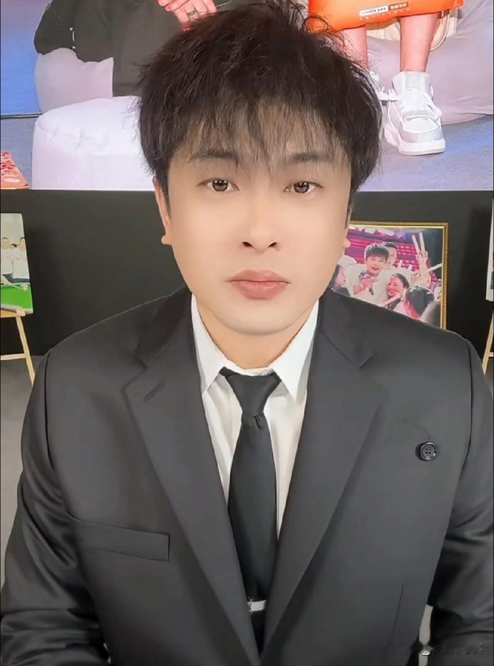 财神风称，辛巴与蛋蛋，伽柏都没有合同了，辛巴现在是被架空了！